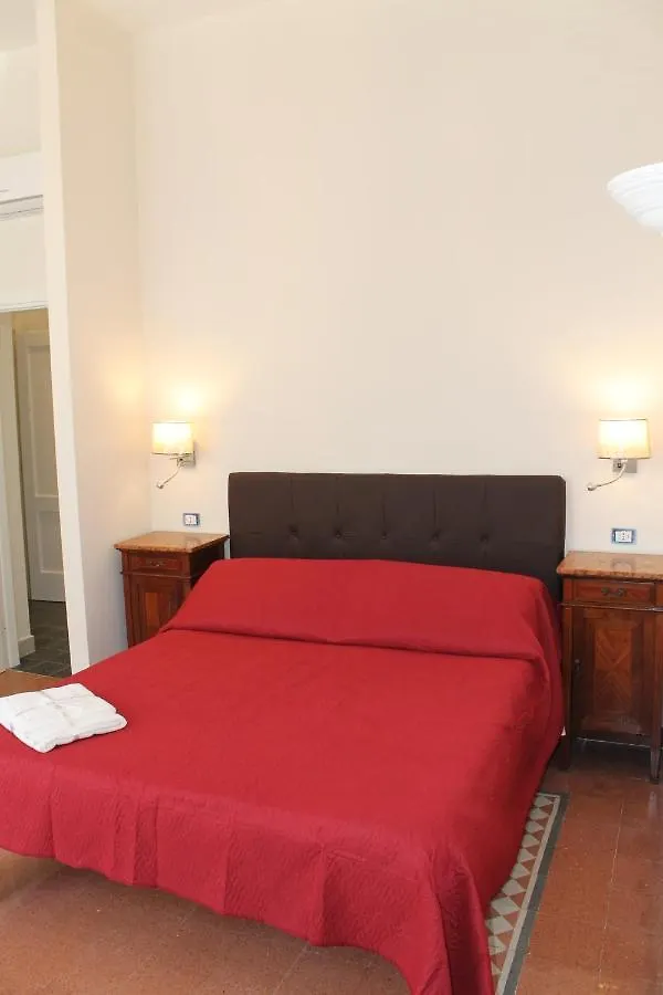 Mergellina 121 Apartment'S Rooms 那不勒斯 住宿加早餐酒店